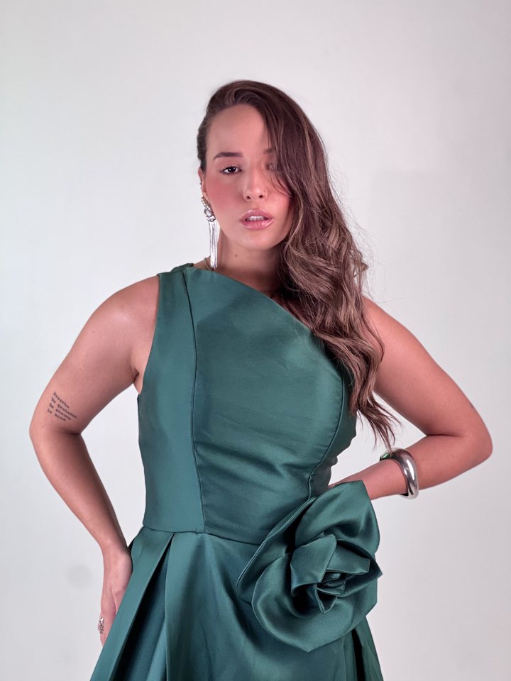 Linha A | Um Ombro Só | Gola Alta
